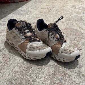 On Cloud Women's Tan and Cream/white